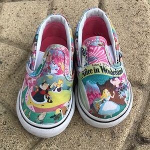 Alice in wonderland vans